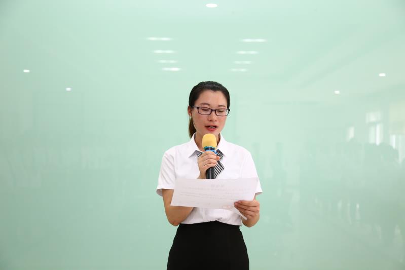 銷售部張小姐向中聯邦總部PK業績立軍令狀